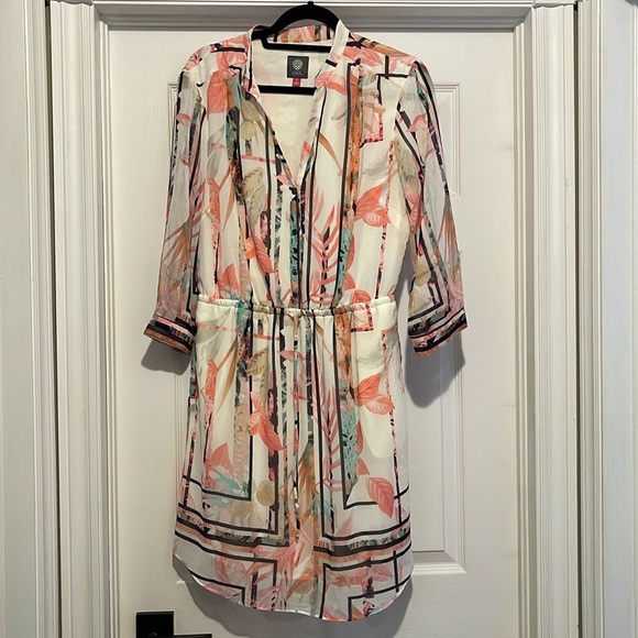 Vince Camuto Dresses & Skirts - Vince Camuto sheer fancy  dress size 8